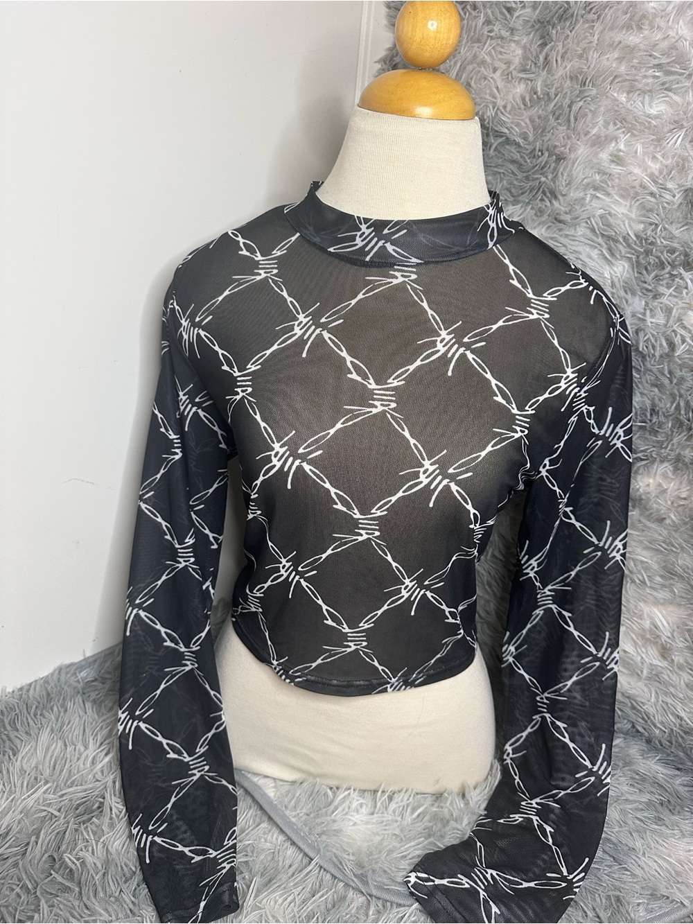 ROMWE Black Sheer Mesh Crop Top with White Barbed Wire Print